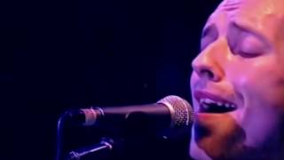 Coldplay  Politik live at Glastonbury 2002 [upl. by Anniken531]