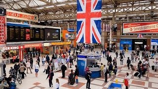 A Walk Through The London Victoria Station London England [upl. by Nalehp]